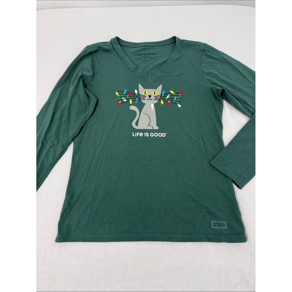 Life Is Good Shirt Wm Small Green Christmas Cat Long Sleeve V-Neck Crusher Tee